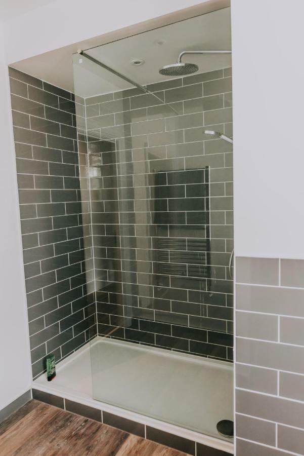Cavendish House With Secure, Allocated Parking, 2 Mins Walk From Windsor Castle Exterior photo
