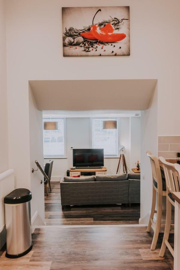 Cavendish House With Secure, Allocated Parking, 2 Mins Walk From Windsor Castle Exterior photo