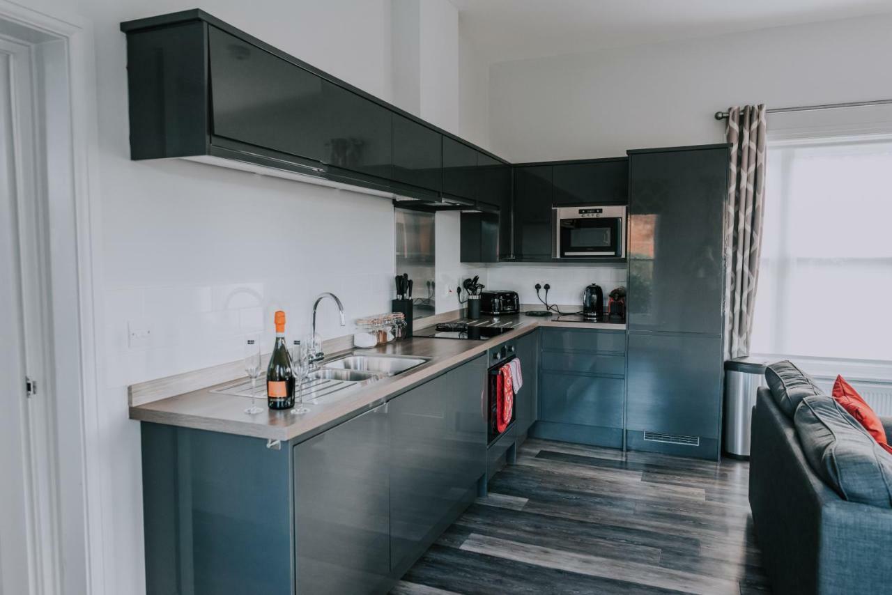Cavendish House With Secure, Allocated Parking, 2 Mins Walk From Windsor Castle Exterior photo