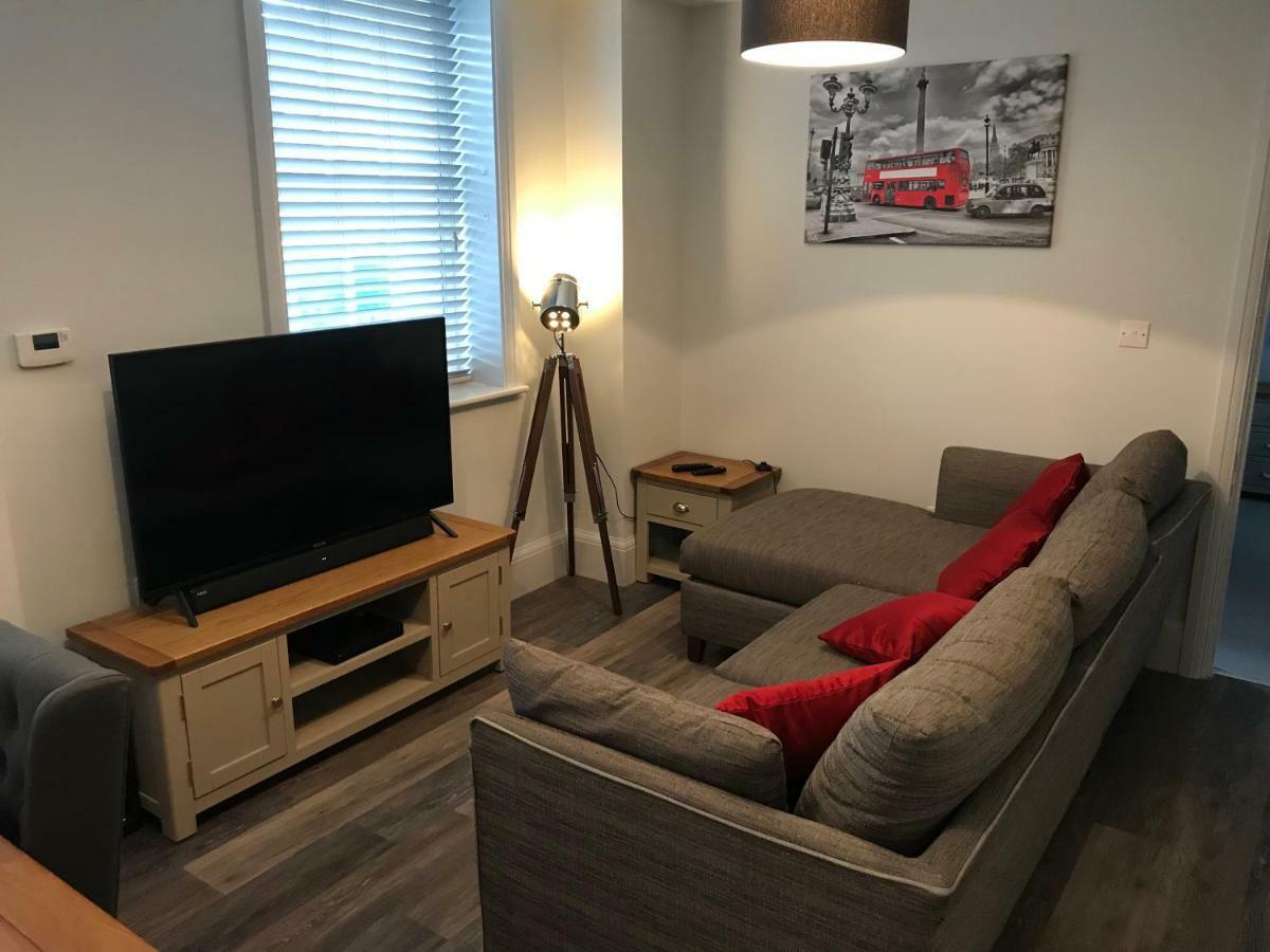 Cavendish House With Secure, Allocated Parking, 2 Mins Walk From Windsor Castle Room photo